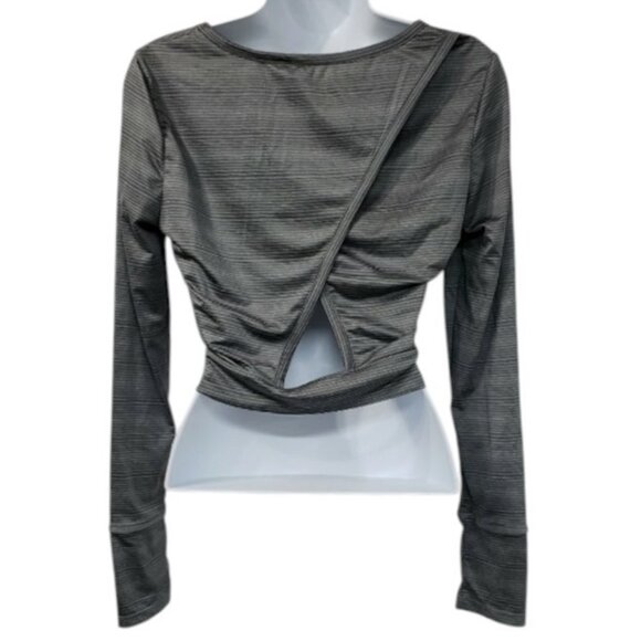 Danskin light and dark grey stripe cropped sweater size M - Picture 4 of 5